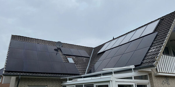 Photovoltaik-Anlage auf einem Dach