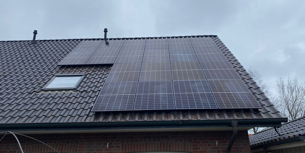 Photovoltaik-Anlage auf einem Dach