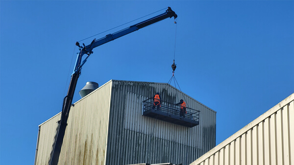 Reinigung einer Wand