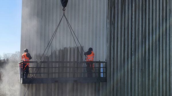 Reinigung einer Wand